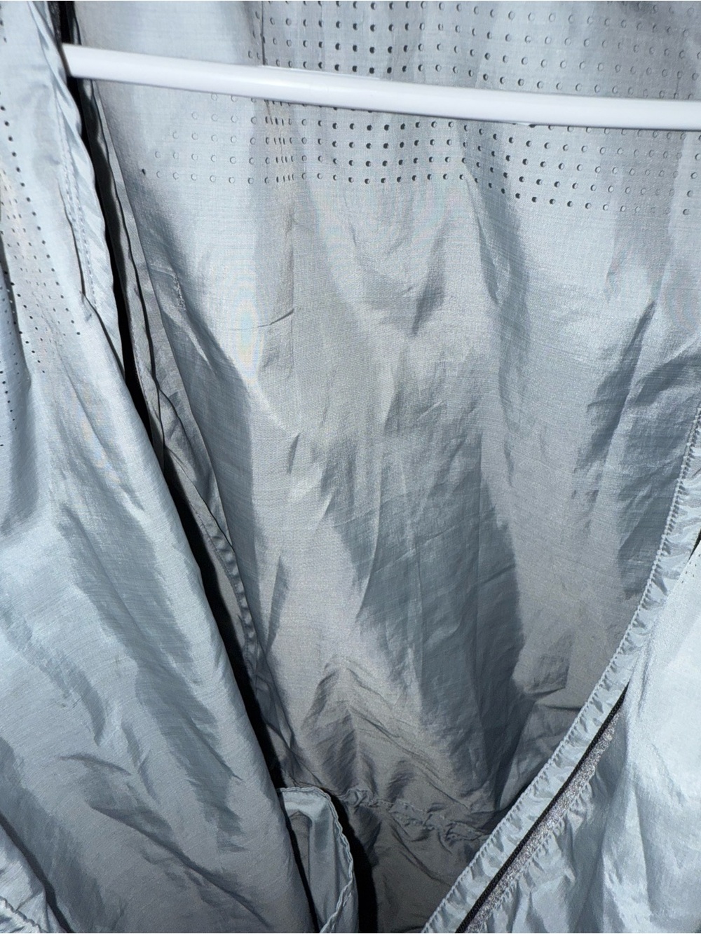 Nike track vest with reflective - Picture 5 of 6